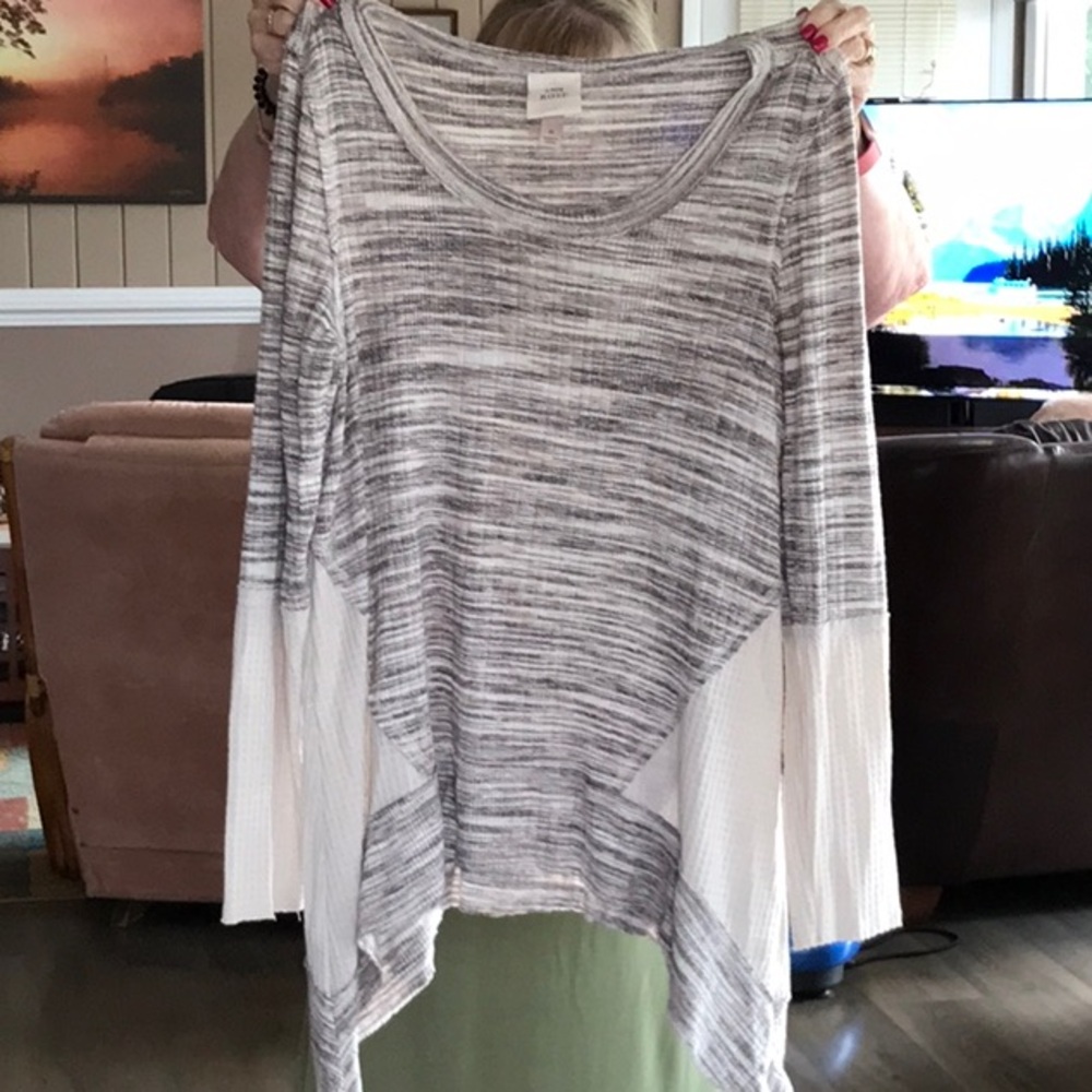 Long sleeve top
